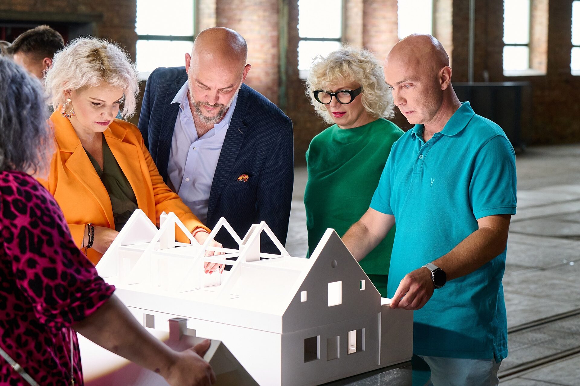 Iza (zielona bluzka) i Wojtek (niebieskie polo) to uczestnicy z Bytomia Iza (zielona bluzka) i Wojtek (niebieskie polo) to uczestnicy z Bytomia