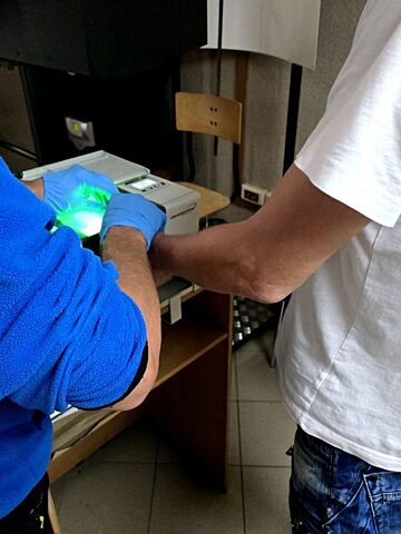 Bytom zatrzymany chcial przekupic policjantow blikiem 3 Bytom zatrzymany chcial przekupic policjantow blikiem 3