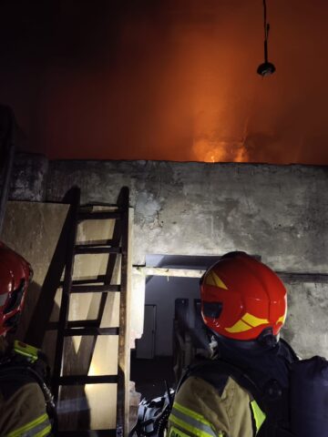 Pożar budynku wielorodzinnego przy ul. Jochymczyka w Bytomiu Pożar budynku wielorodzinnego przy ul. Jochymczyka w Bytomiu