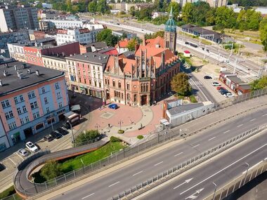 Koleje Śląskie przywróciły ruch pod estakadą w Chorzowie Chorzow estakada dworzec