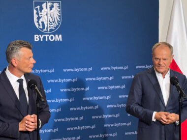 Tusk obiecał miliony, a miasto nie dostało jeszcze nic Donald Tusk obiecał publicznie pieniądze, ale Bytom nic nie dostał
