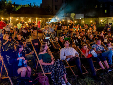 Ruszyły plenerowe pokazy filmowe w Bytomiu Kino za jutrzenka