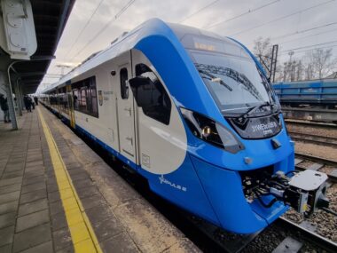 Koleje Śląskie z nowym rozkładem. Dużo zmian od 14 grudnia Koleje Śląskie z nowym rozkładem. Dużo zmian od 14 grudnia