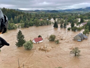 Politycy i Górnik Zabrze organizują pomoc dla powodzian Powodz wrzesien 2024