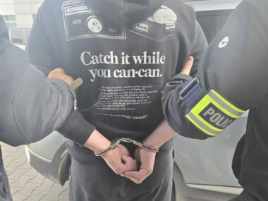 15 i 17-latek napadli na rówieśników. Grozili użyciem noża Rozboj nastolatkowie katowice