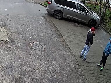 Włamanie do pojazdu dostawczego w Sosnowcu. Kim są? Wlamanie sosnowiec 12 marca 2024 4