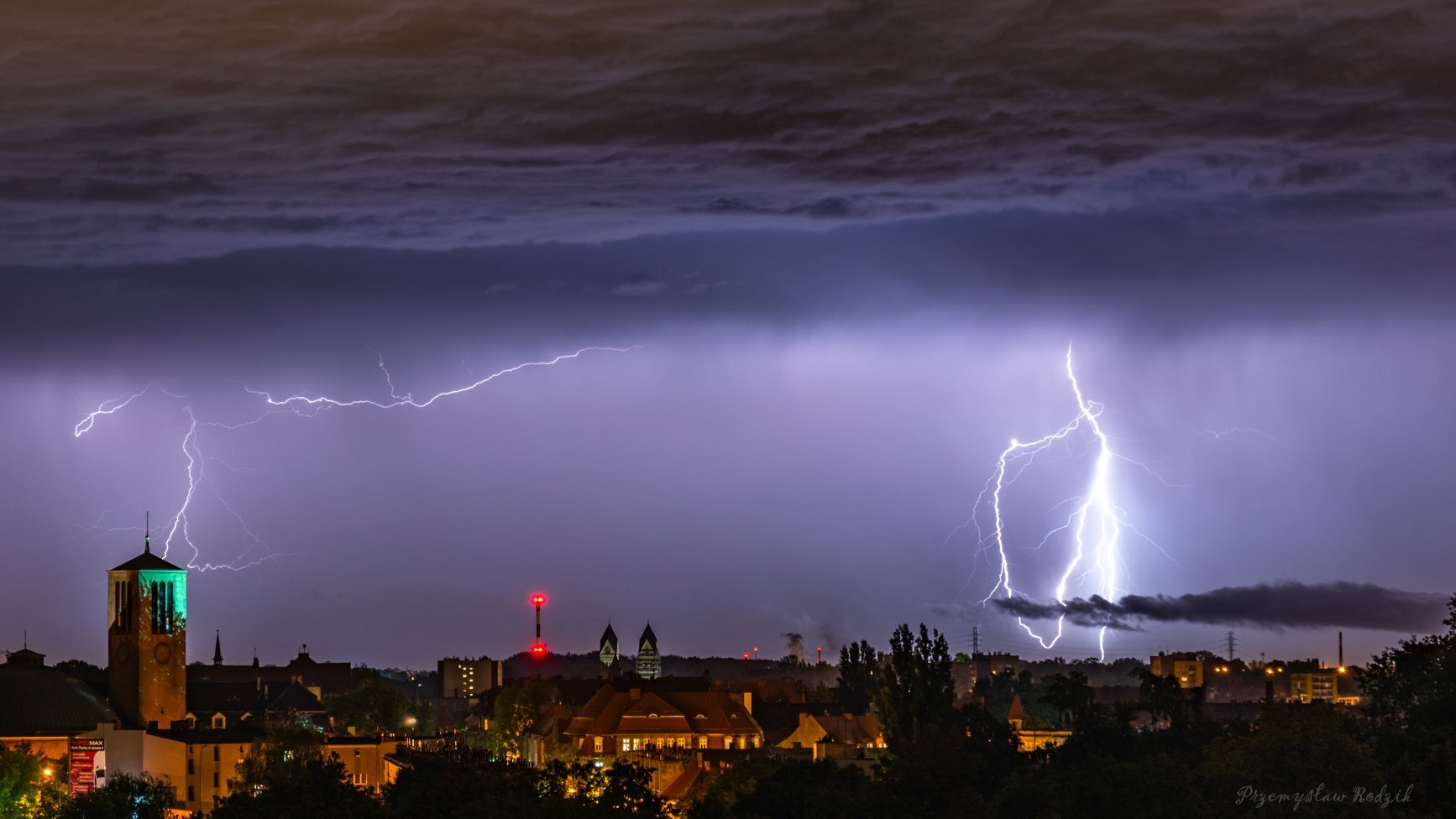 Bytom po burzy. Do ilu interwencji związanych ze zjawiskami atmosferycznymi wyjechali strażacy?