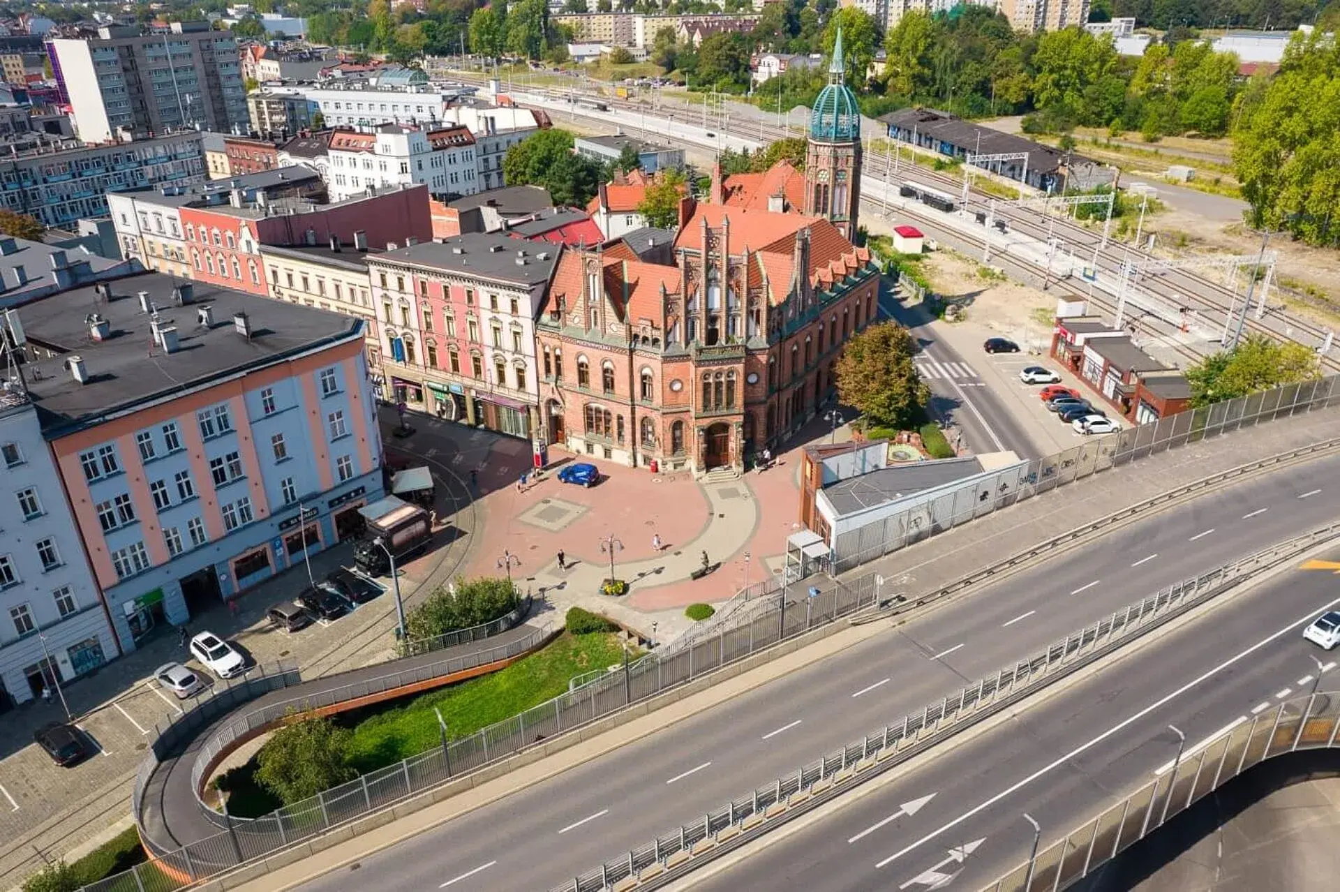 Koleje Śląskie przywróciły ruch pod estakadą w Chorzowie