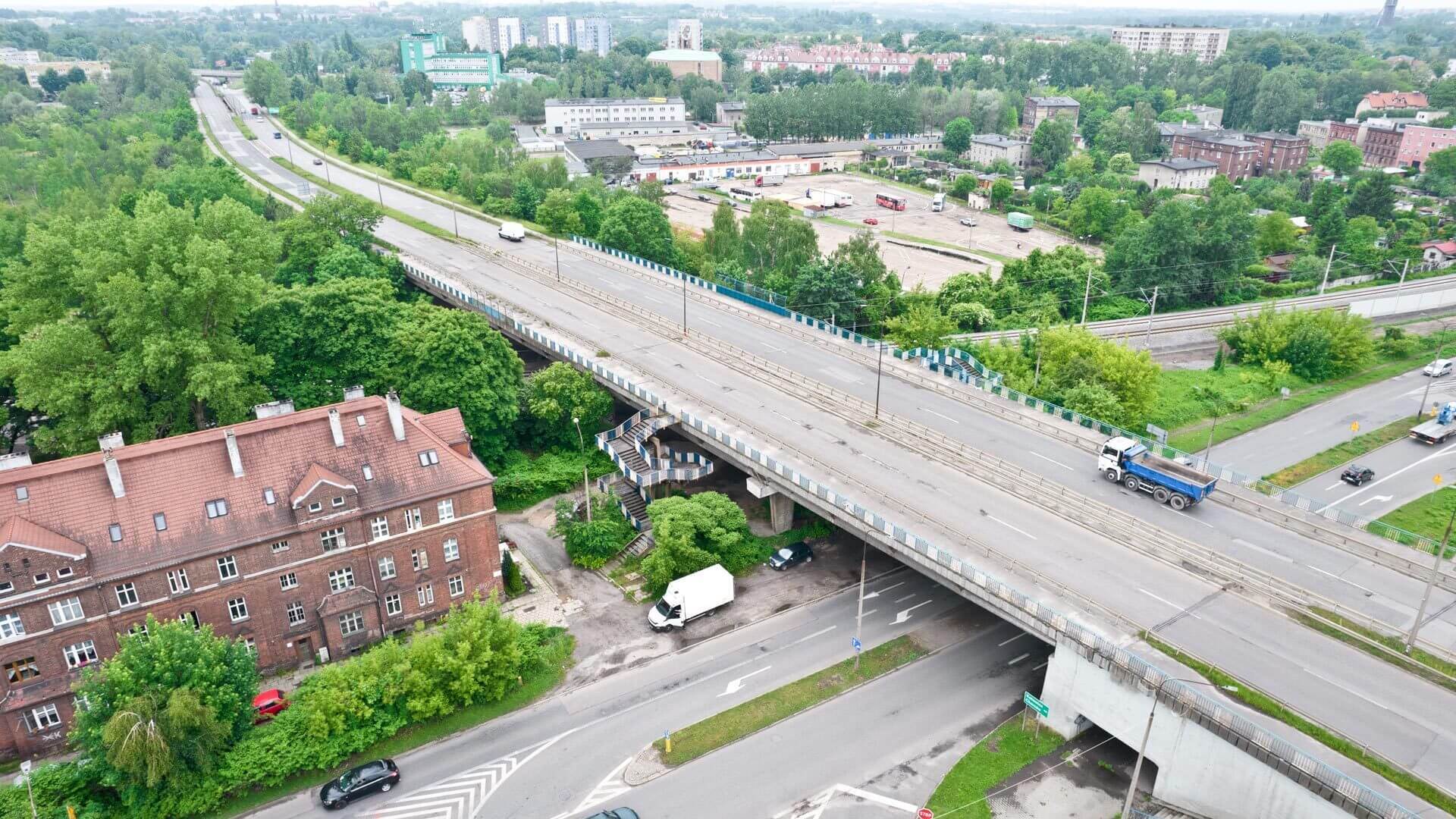 Koniec tirów na bytomskim wiadukcie DW911. Teraz ciężkie pojazdy będą jeździć przez Rozbark