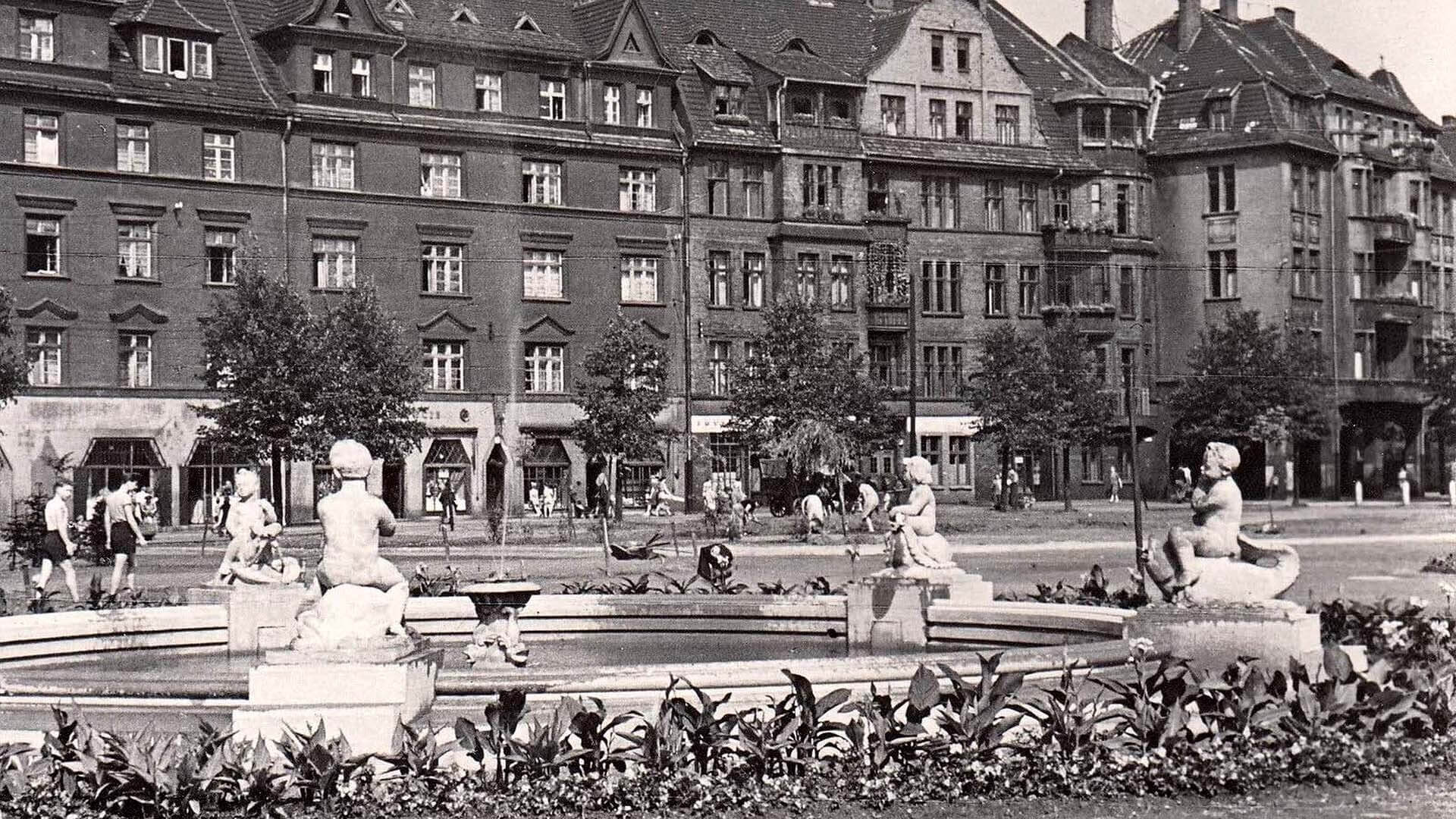 Fontanna na placu Akademickim w 1957 r.