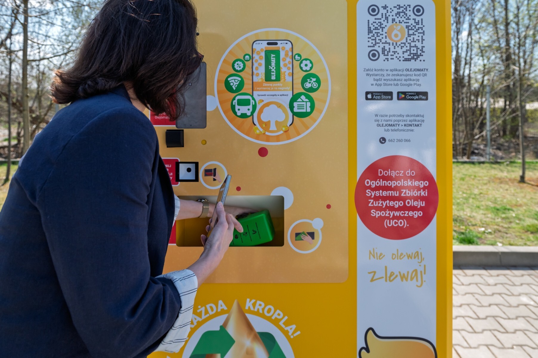 Bytomianie oddali pół tony zużytego oleju. W mieście stanie drugi olejomat