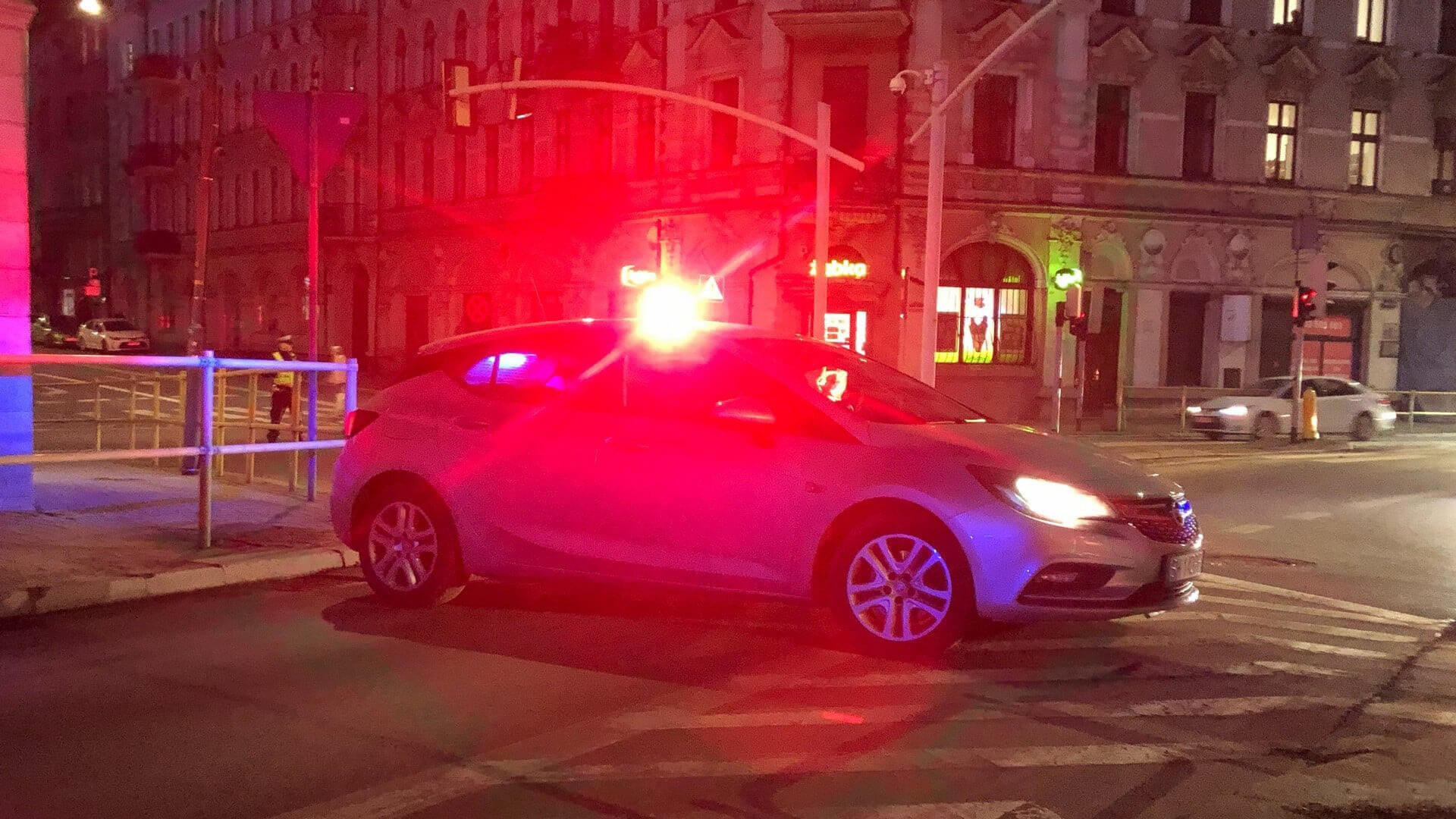 Policja zablokowała wjazd od ul. Piłsudskiego