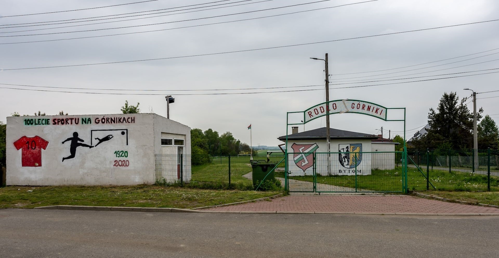 Rodlo gorniki zbiorka na dokonczenie remontu boiska 2