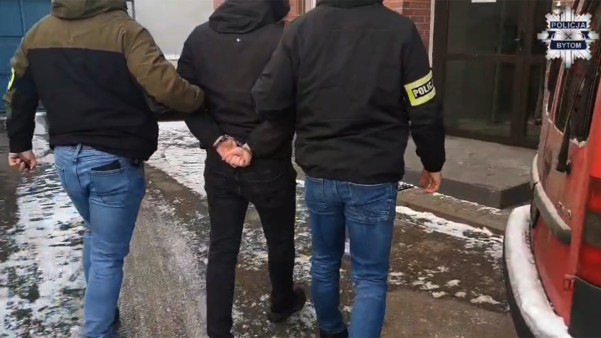 Ukradli mu czapkę, ale wcześniej dotkliwie pobili. Dwóch 18-latków trochę sobie posiedzi